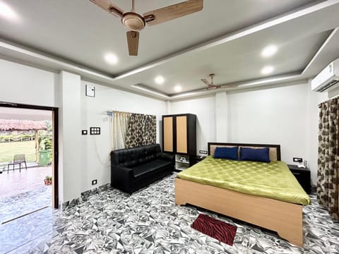 Pet Friendly Cottage Room in Kolkata Resort in Kolkata