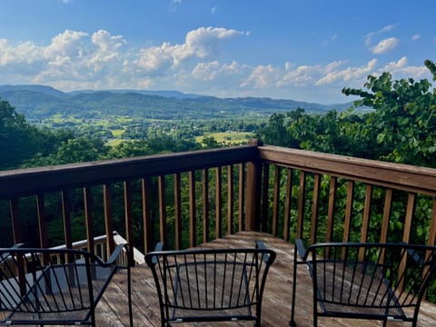 Little Greenbriar Lodge cabin House in Sevier County