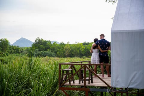 Day, People, Natural landscape, Guests, Mountain view, group of guests