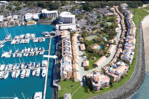 Property building, Bird's eye view, Beach