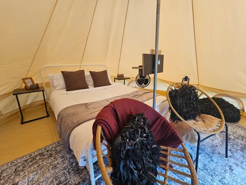 Base Glamp Bruny Island Luxury tent in South Bruny