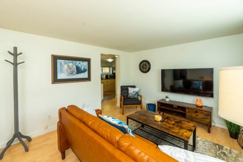 NN - The Forager #2 - Riverdale 1-bed 1-bath Condominio in Whitehorse