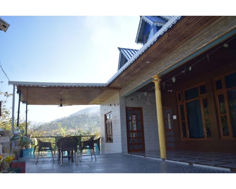 Day, Natural landscape, View (from property/room), Balcony/Terrace, Mountain view