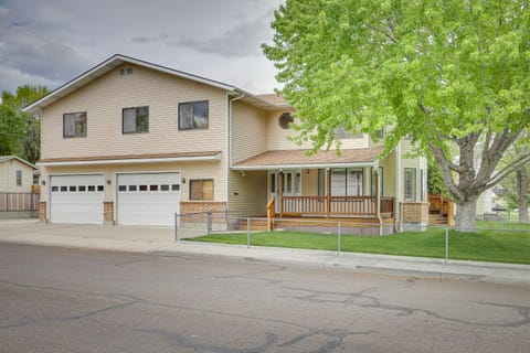 Charming Elko Home with Pool Table! House in Elko