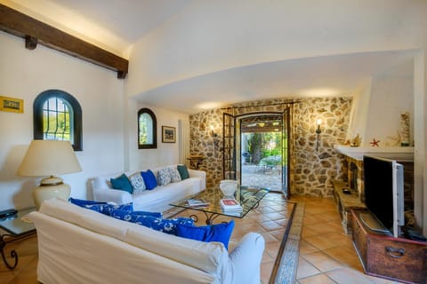 Villa Provenzale Clos de Minerve Chalet in Antibes