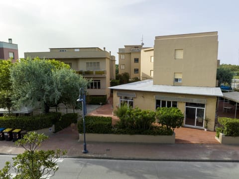 Property building, Neighbourhood, Street view