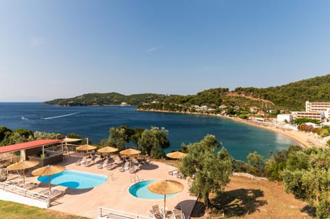 Pool view, Sea view