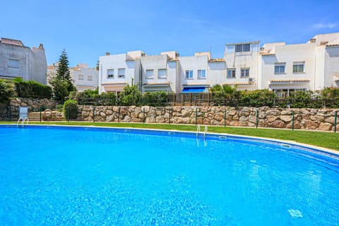 Las Cumbres ONLY FAMILIES House in Salou