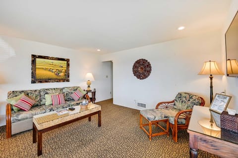 Ocean-View La Jolla Condo Rental with Covered Patio! Appartamento in La Jolla