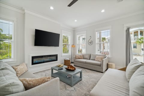 30A Beach House - Wonderland at Treetop by Panhandle Getaways Casa in Rosemary Beach