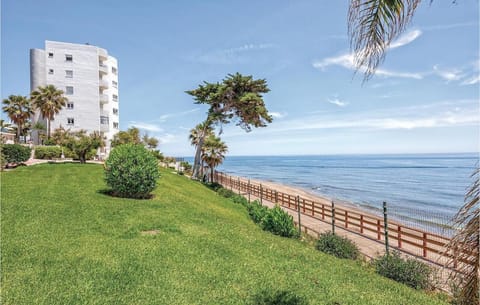 Málaga, Andalucía, Marbella - Mijas Costa, primera línea de playa Condo in Sitio de Calahonda