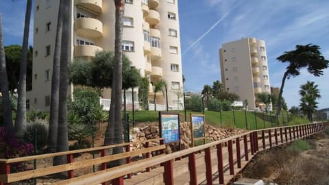 Málaga, Andalucía, Marbella - Mijas Costa, primera línea de playa Condo in Sitio de Calahonda