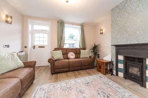 The Bell Chime, renovated 3 bedroom cottage in Matlock Haus in Matlock