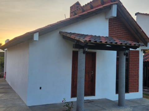 Villa Onawa by Natut Huasca Villa in Hidalgo, Mexico