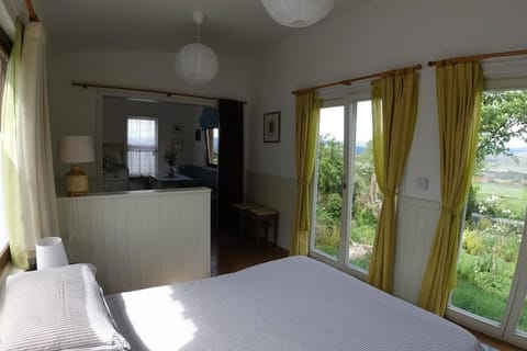 Innisfreedom cabin Apartment in County Sligo