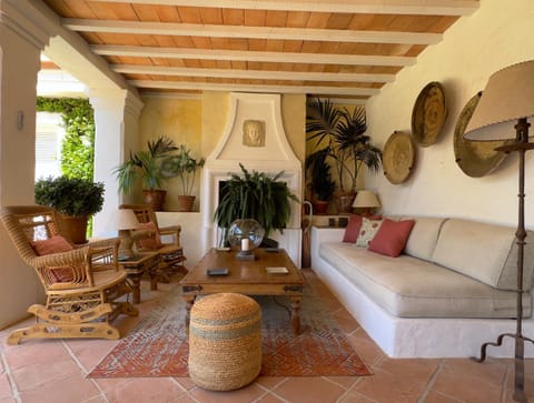 EL ALMENDRAL Premium Villa Marbella Hill Club Villa in Marbella