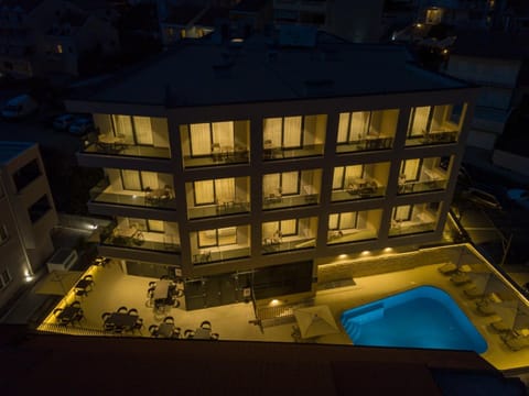 Apartments with a swimming pool Promajna, Makarska - 20940 Apartment in Split-Dalmatia County