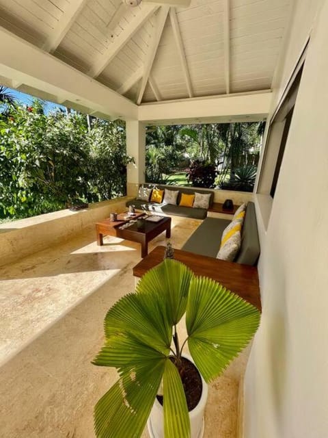 Casa Jasmin~7000 m2 of tropical garden Villa in Las Terrenas