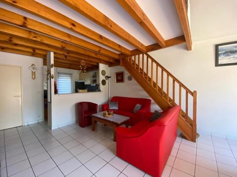 Maison paisible à Capbreton, 3 chambres, terrasse, jardin, proche Hossegor, parking inclus - FR-1-413-222 House in Capbreton