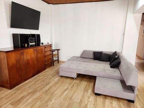 TV and multimedia, Kitchen or kitchenette, Living room, Seating area, Evening entertainment