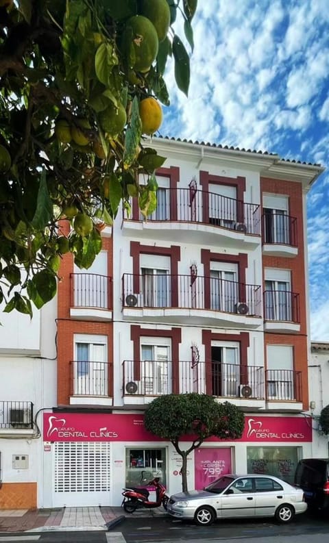Property building, Neighbourhood, Street view