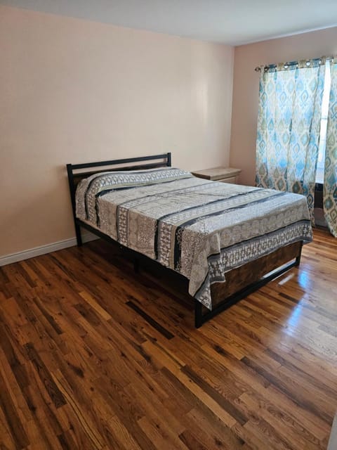 1st floor Private Apt near Ferry to NYC and Park Condominio in Staten Island