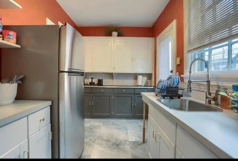 Charming Downtown Retreat Steps from Capitol Bldg Condominio in Harrisburg
