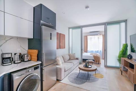 78-3C Newly renovated 1BR WD Walk 2 Central Park Copropriété in Roosevelt Island