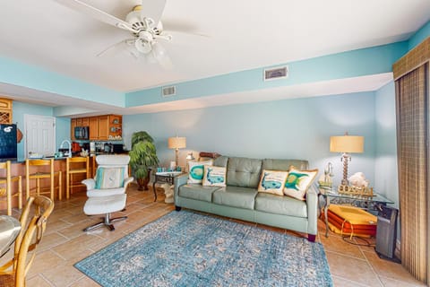 Sandcastle #6F Apartment in Dauphin Island