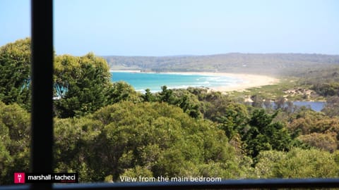 Adelong Secluded Beach house Linen provided Bermagui House in Bermagui