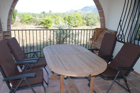 Balcony/Terrace, Dining area