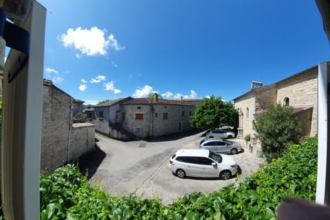 Neighbourhood, Street view, Parking