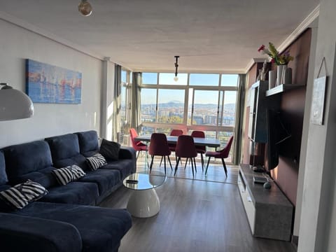 BAHIA SUITE 2 Apartment in Algeciras