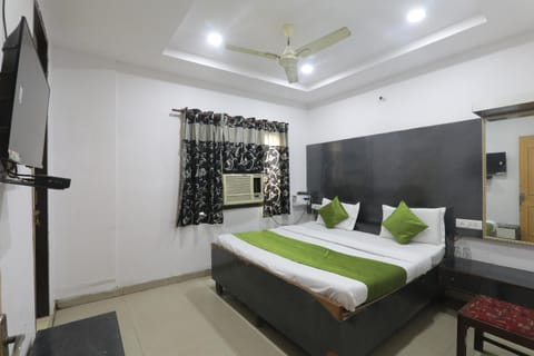 Hotel Dayal Hotel in Lucknow