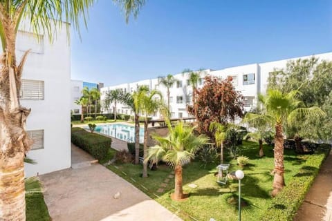 Superbe appartement en résidence avec piscine Apartment in Rabat-Salé-Kénitra