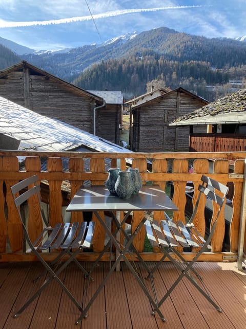 Day, Natural landscape, View (from property/room), Balcony/Terrace, Mountain view