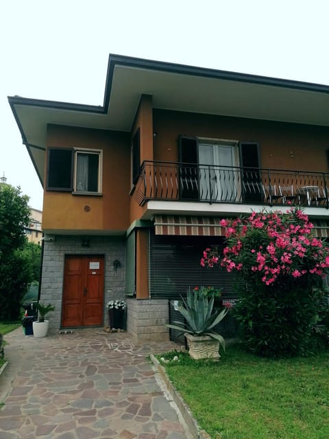 Property building, Garden view