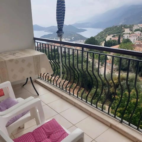 Manolyam suit 3 . 2+1 daire Apartment in Kas