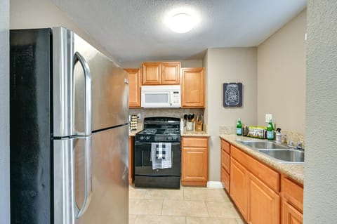 Inviting Poway Studio with Patio and Gas Grill! Apartment in Poway