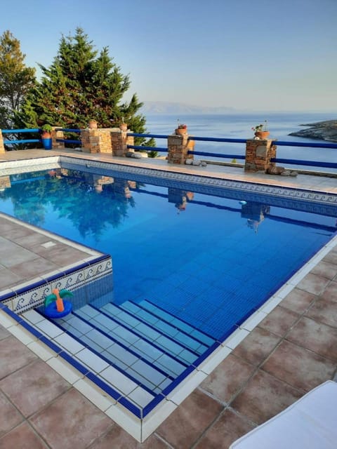 Day, Pool view, Sea view, Swimming pool, sunbed