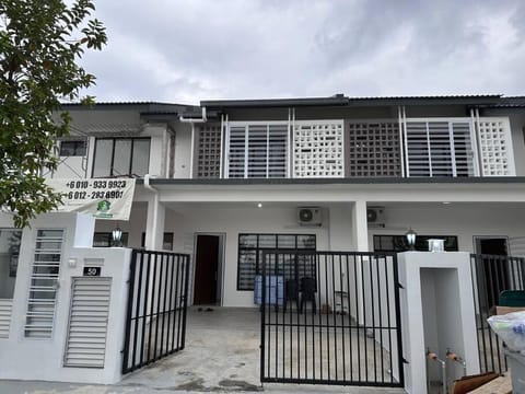 Austin Landed new house 14 pax C50 Casa in Johor Bahru