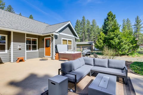 Pet-Friendly Oregon Retreat with Patio and Gas Grill! Casa in Deschutes River Woods