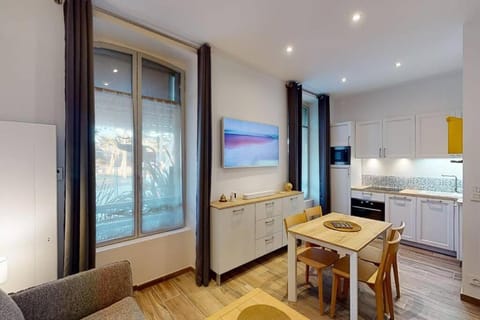 Accès direct plage et piscine - Entre mer et marais salants Apartment in Batz-sur-Mer