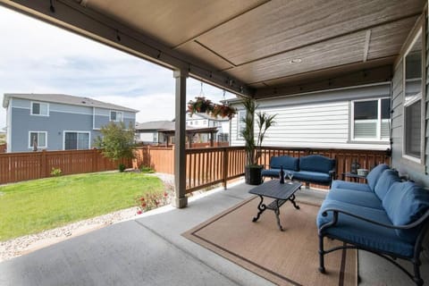 Patio, Garden, Seating area, Garden view