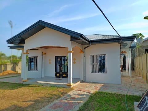 RESIDENCE DORANA House in Cameroon