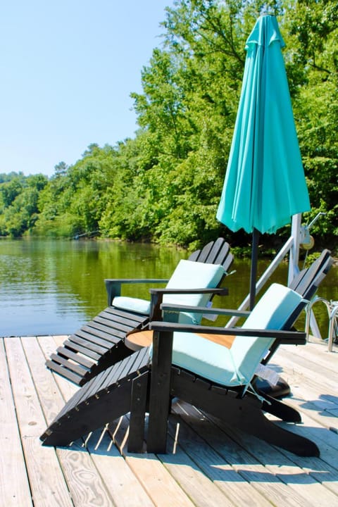 Riverbend Ranch for Family Fun on Smith Lake! Dogs welcome! Maison in Lewis Smith Lake