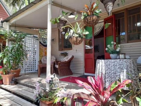 Quirky Cottage in Centre of Maleny, Walk Everywhere House in Maleny