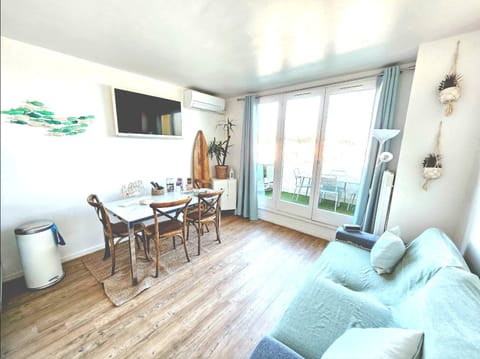 Superbe appartement avec vue mer et terrasse Condo in Sausset-les-Pins