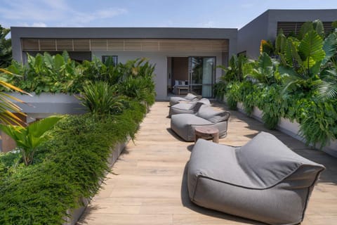 Garden, Balcony/Terrace, Seating area, Garden view