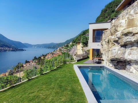 The Rock - by MyHomeInComo Villa in Laglio